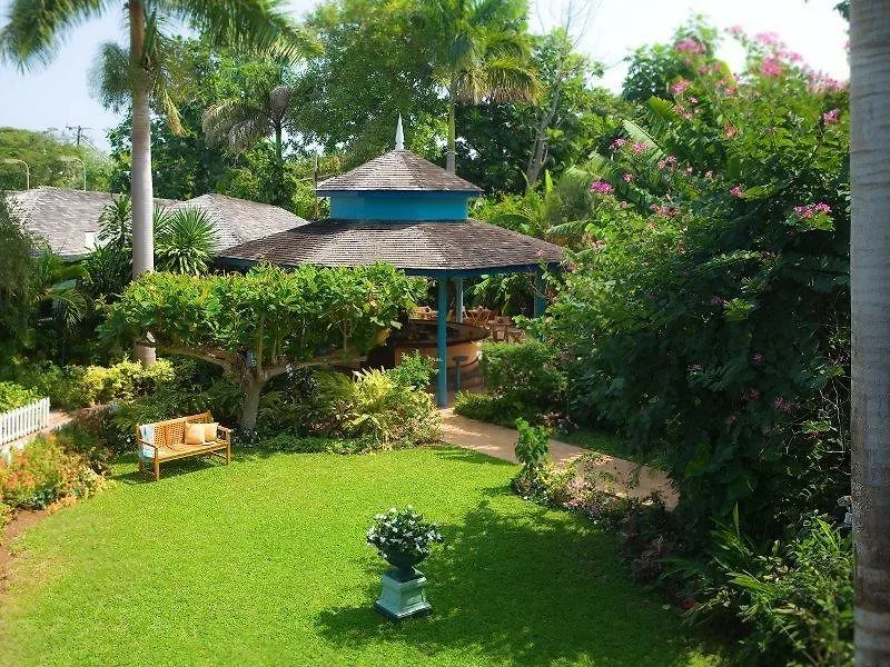 ****  Hotel Sandals Carlyle Inn Montego Bay Jamaica